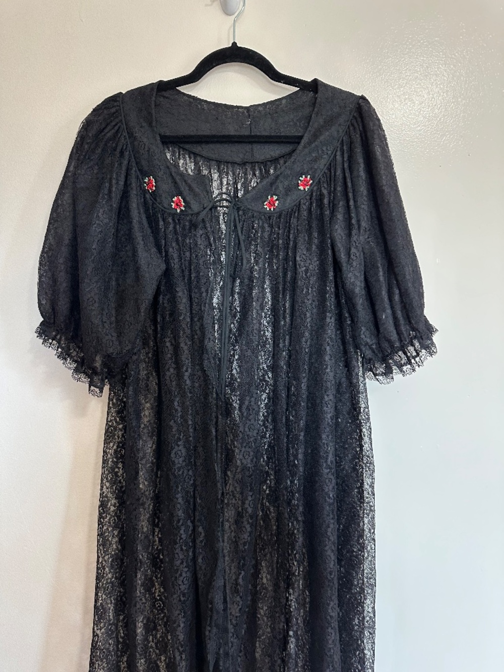 Vintage Union Made Black Sheer Nightgown & Matching Lace Robe, 2 Pc Set, Medium - Picture 3 of 8